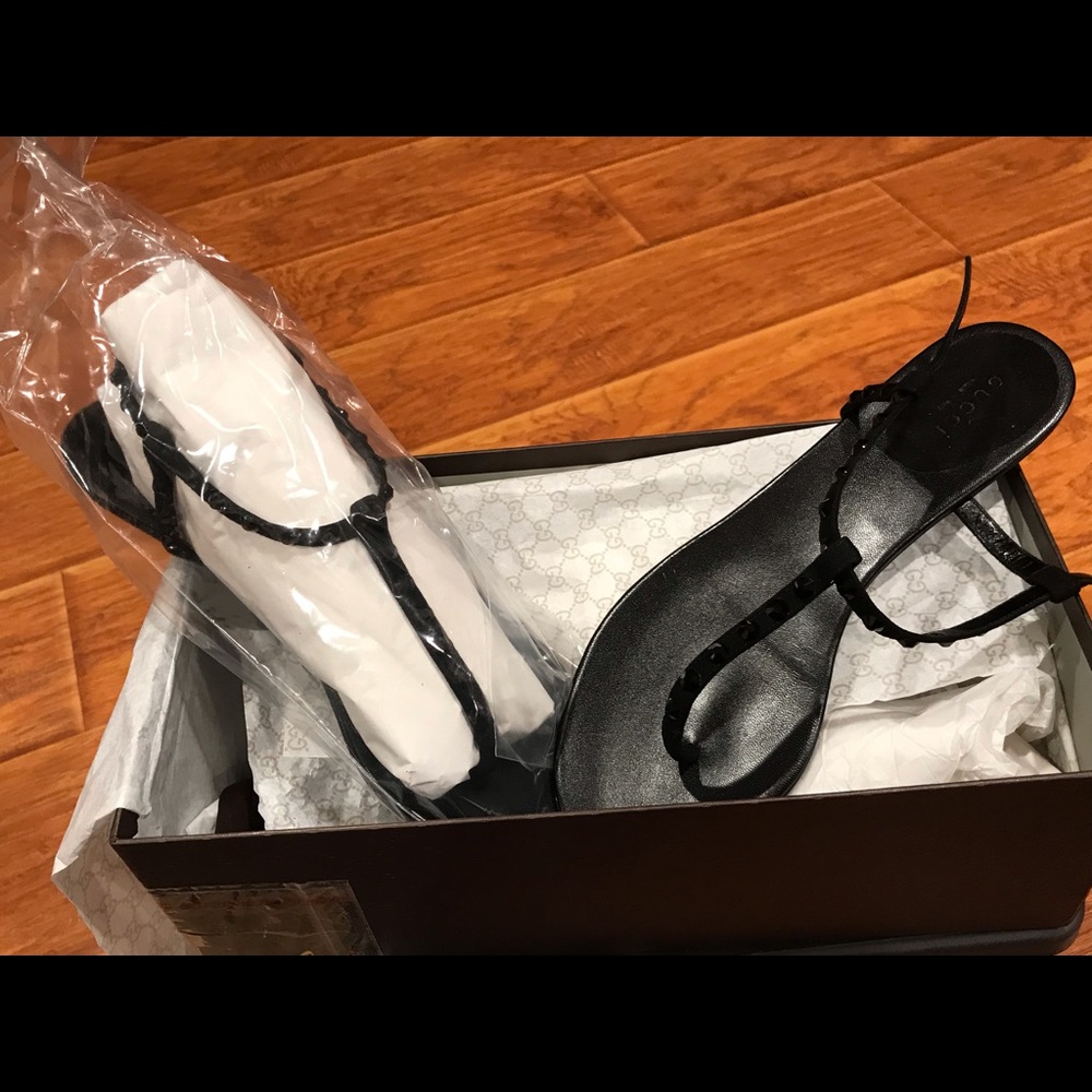 Gucci sandals
